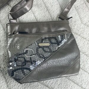 Rosetti Gray Crossbody Bag with Adjustable Straps and Structured Design